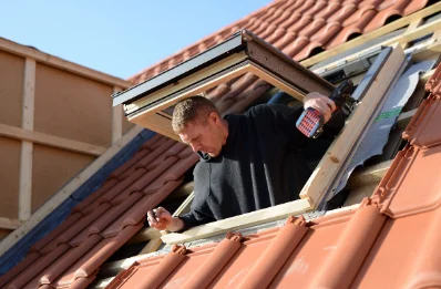 Pose de fenêtres de toit Velux à Farnay